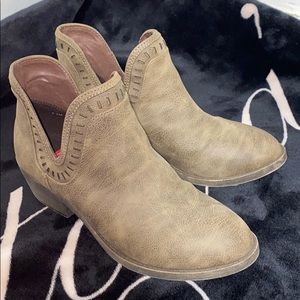 Women’s Boots
